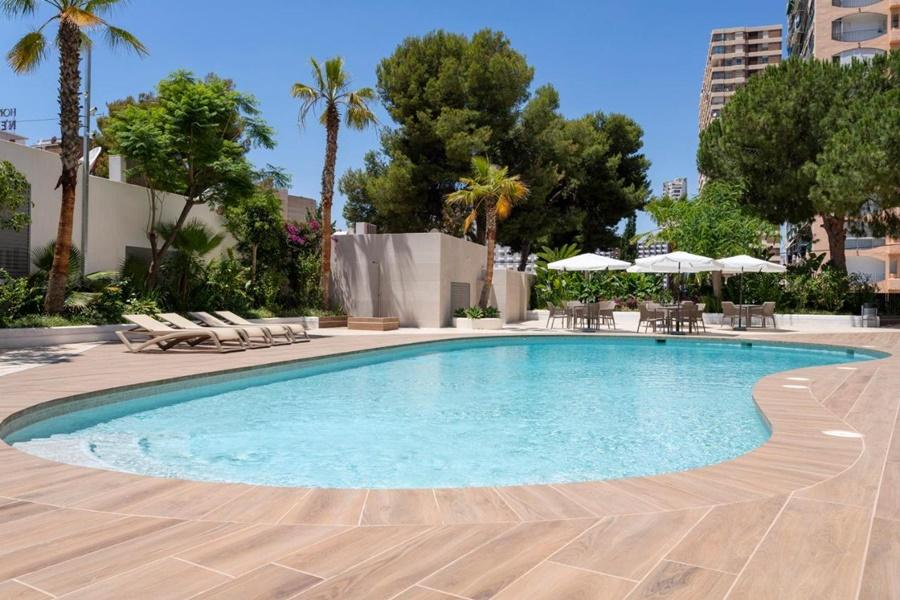 Halley Hotel & Apartments Affiliated By Melia Benidorm Buitenkant foto