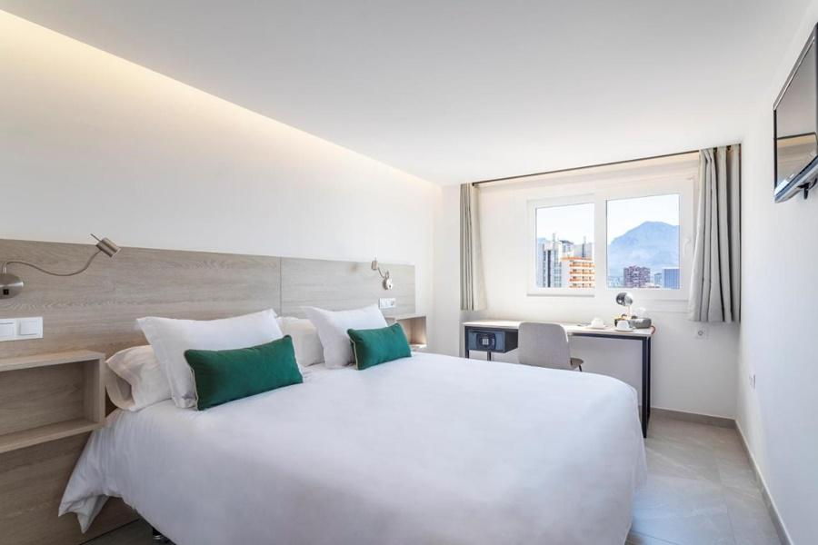 Halley Hotel & Apartments Affiliated By Melia Benidorm Buitenkant foto