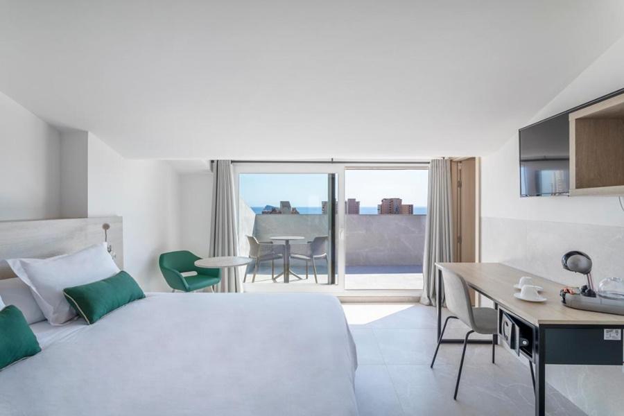 Halley Hotel & Apartments Affiliated By Melia Benidorm Buitenkant foto