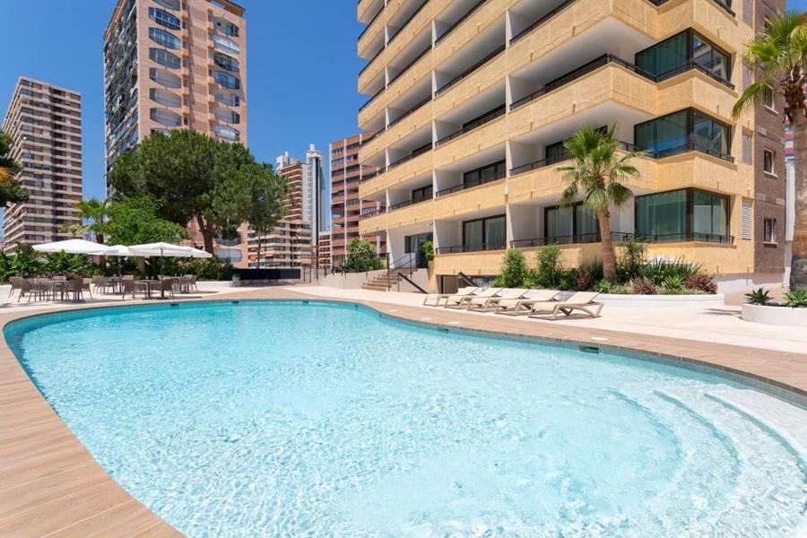 Halley Hotel & Apartments Affiliated By Melia Benidorm Buitenkant foto