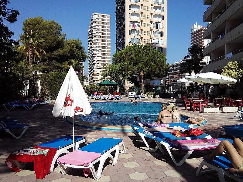 Halley Hotel & Apartments Affiliated By Melia Benidorm Buitenkant foto